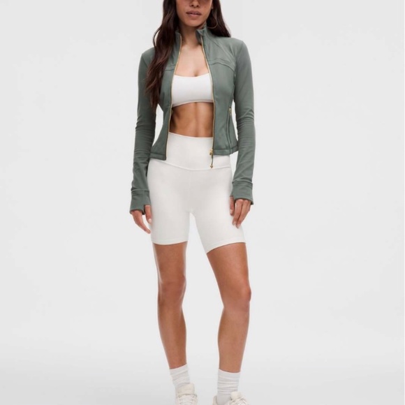 Lululemon Define Cropped Jacket Nulu Dark Forest Green / Gold Trim Sz 2 Like NEW - Picture 7 of 7